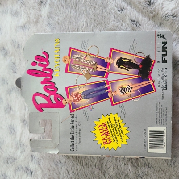1995 Poodle Parade Barbie Basic Fun Keychain - Picture 2 of 3